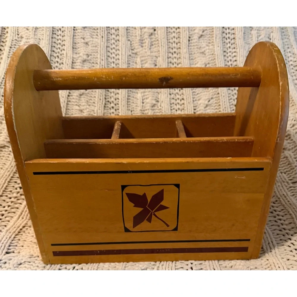 Vintage Wooden Caddy Organizer Maple Leaf Graphic 4 Compartments Farmhouse Decor